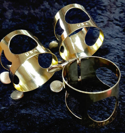 Picture of Ligature USA, Tenor Saxophone, Brass Lacquered